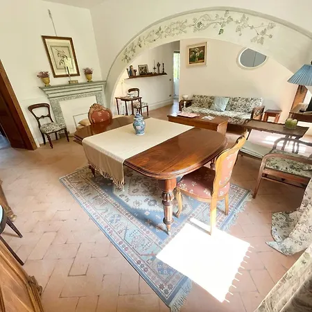 Exc Beautiful Villa, Pool Grounds - Pool House - Sleeps 11 Guests