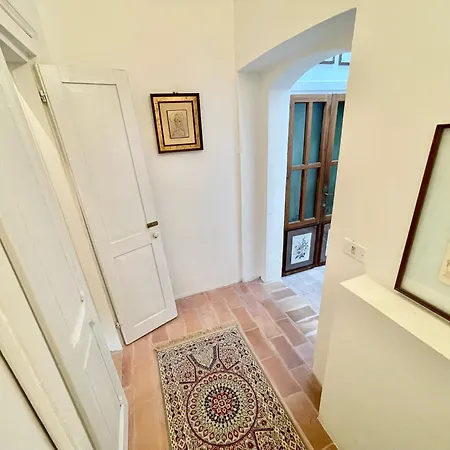 Exc Beautiful Villa, Pool Grounds - Pool House - Sleeps 11 Guests *