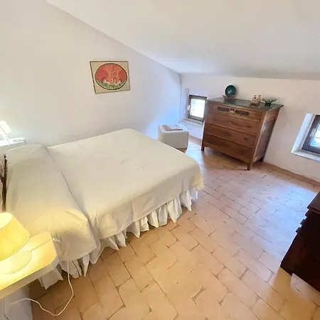Exc Beautiful Villa, Pool Grounds - Pool House - Sleeps 11 Guests Villa
