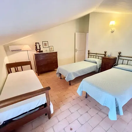Villa Exc Beautiful Villa, Pool Grounds - Pool House - Sleeps 11 Guests