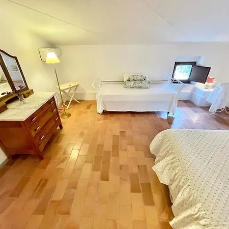 Exc Beautiful Villa, Pool Grounds - Pool House - Sleeps 11 Guests Villa *