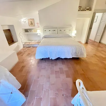 Exc Beautiful Villa, Pool Grounds - Pool House - Sleeps 11 Guests Villa Spoleto