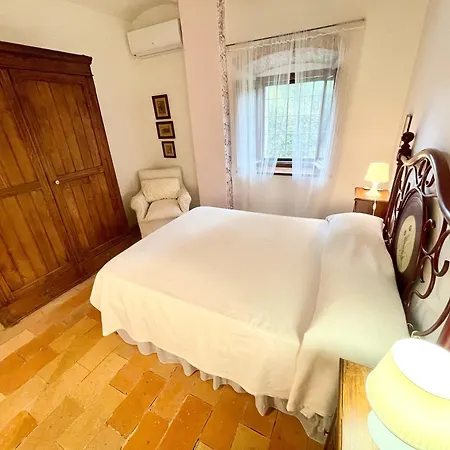 Exc Beautiful Villa, Pool Grounds - Pool House - Sleeps 11 Guests Villa *