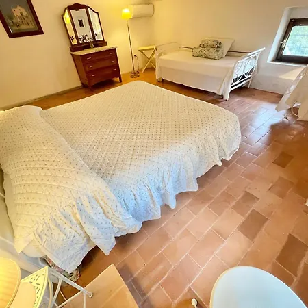 Villa Exc Beautiful Villa, Pool Grounds - Pool House - Sleeps 11 Guests *