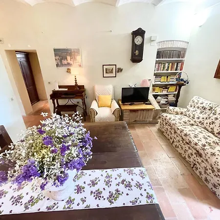Exc Beautiful Villa, Pool Grounds - Pool House - Sleeps 11 Guests *