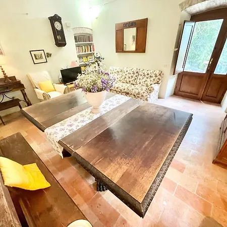 Exc Beautiful Villa, Pool Grounds - Pool House - Sleeps 11 Guests Villa
