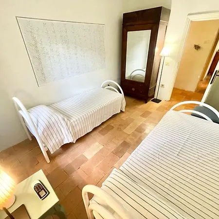 Exc Beautiful Villa, Pool Grounds - Pool House - Sleeps 11 Guests *